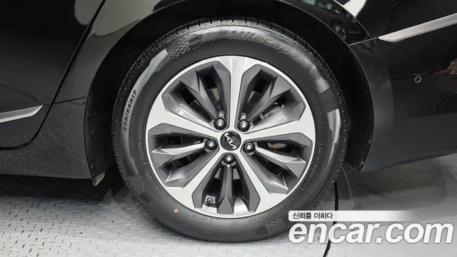 Kia K8 Noblesse — Фото автомобиля 18