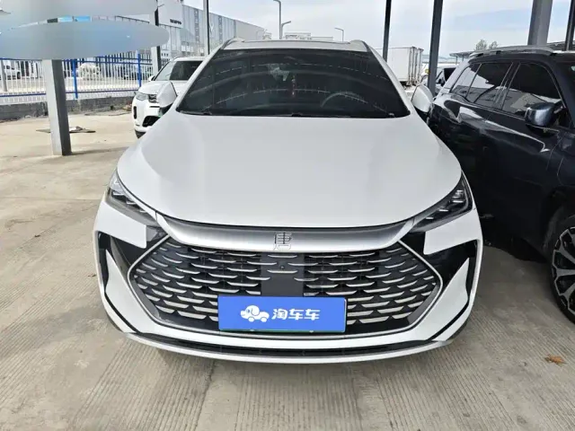 BYD Tang — Фото автомобиля 2