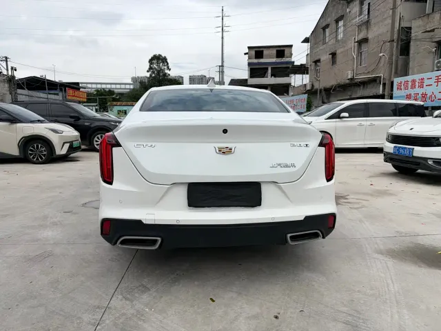 Cadillac CT4 — Фото автомобиля 4