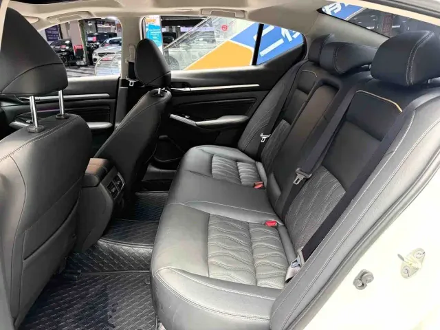 Nissan Teana — Фото автомобиля 6