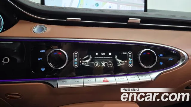 Genesis GV70 — Фото автомобиля 19