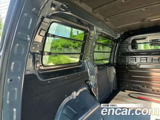 Hyundai Staria — Фото автомобиля 16