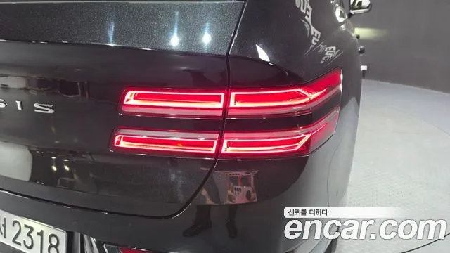 Genesis GV80 2.5T Бензин 2WD — Фото автомобиля 16