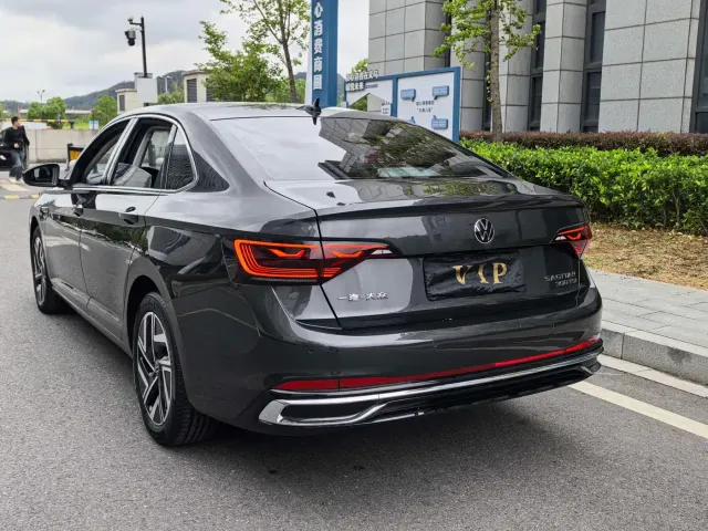 Volkswagen Sagitar — Фото автомобиля 6