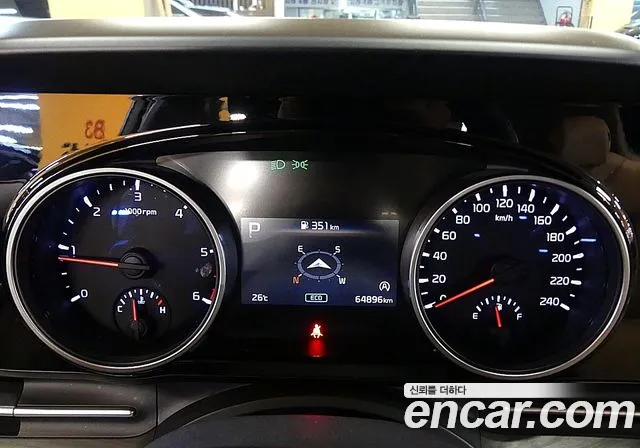 Kia Carnival 4th Gen — Фото автомобиля 5