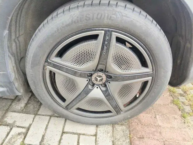 Mercedes-Benz EQE SUV — Фото автомобиля 7