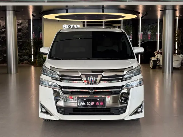 Toyota Vellfire — Фото автомобиля 2