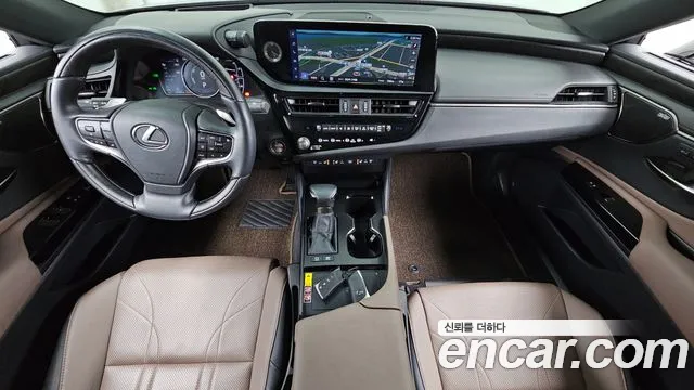 Lexus ES 7th Gen — Фото автомобиля 10