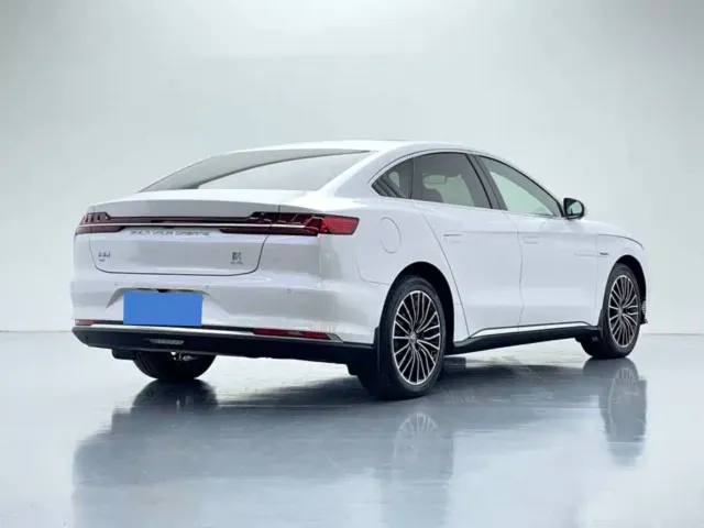 BYD Han — Фото автомобиля 4