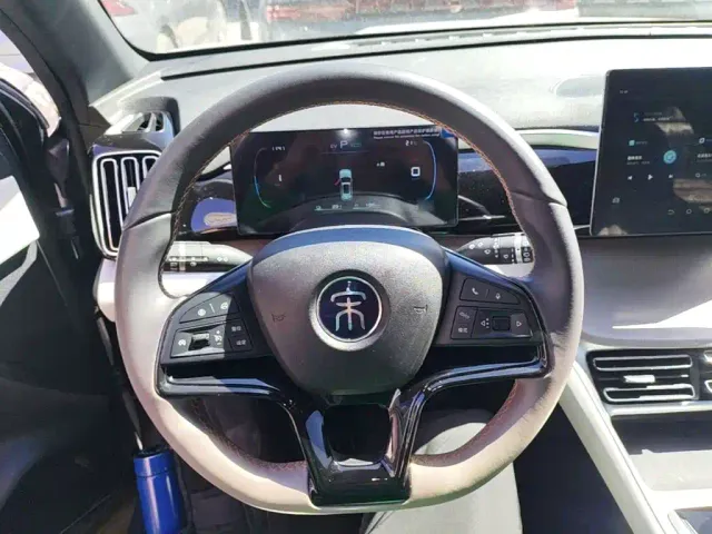 BYD Song Pro — Фото автомобиля 10