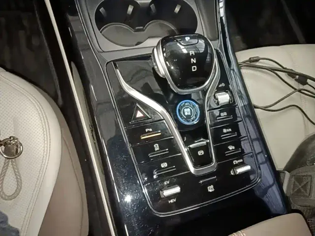 BYD Qin PLUS — Фото автомобиля 13