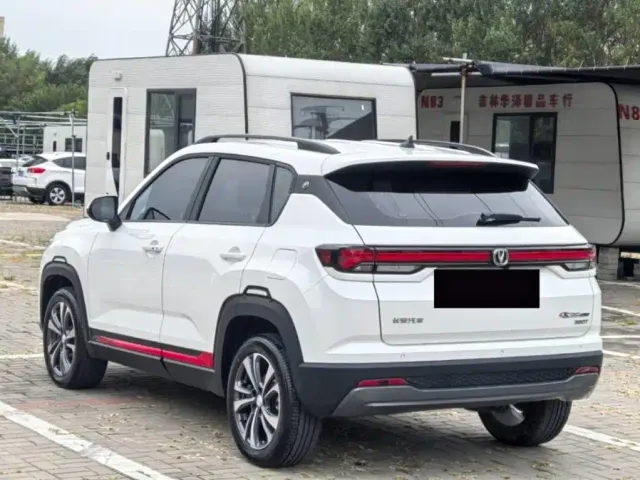 Changan CS35 Plus — Фото автомобиля 7