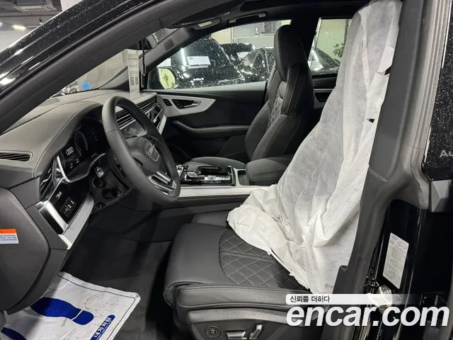 Audi Q8 50 TDI quattro Premium — Фото автомобиля 11