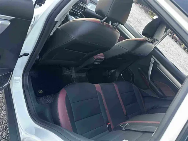 Geely Binyue — Фото автомобиля 6