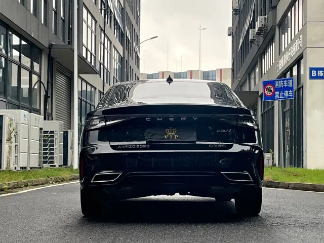 Chery Arrizo 8 — Фото автомобиля 5