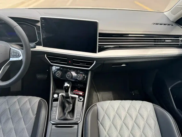 Volkswagen Sagitar — Фото автомобиля 13