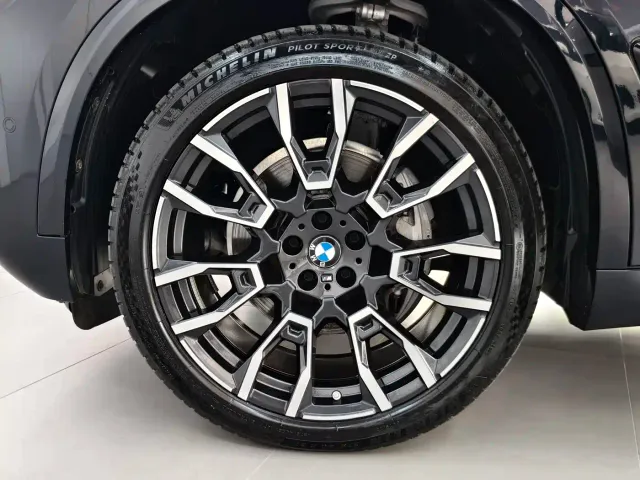 BMW X5 — Фото автомобиля 17