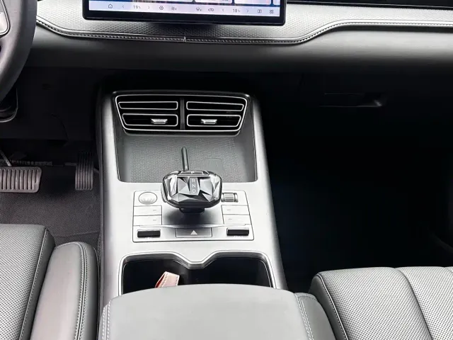 BYD Song Pro — Фото автомобиля 11