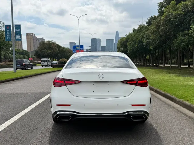 Mercedes-Benz C-Class — Фото автомобиля 12