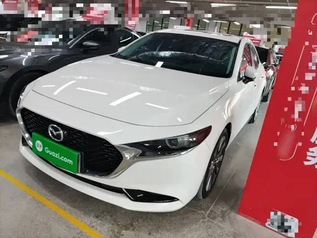 Фотография автомобиля — Mazda Axela