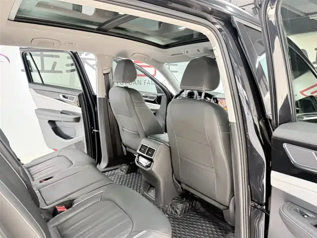 Volkswagen Teramont — Фото автомобиля 15
