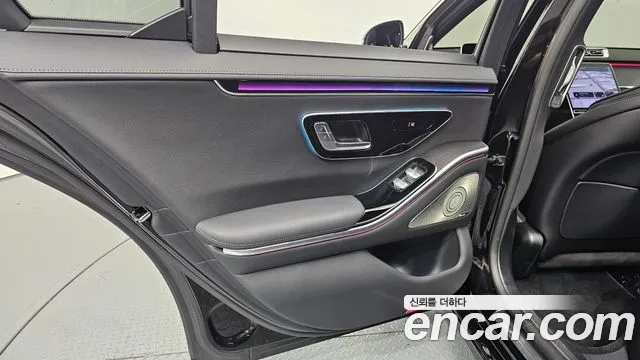 Mercedes-Benz S-Class S-класс W223 — Фото автомобиля 22