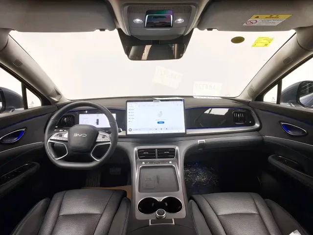 BYD Hai Shi 07 DM-i — Фото автомобиля 18