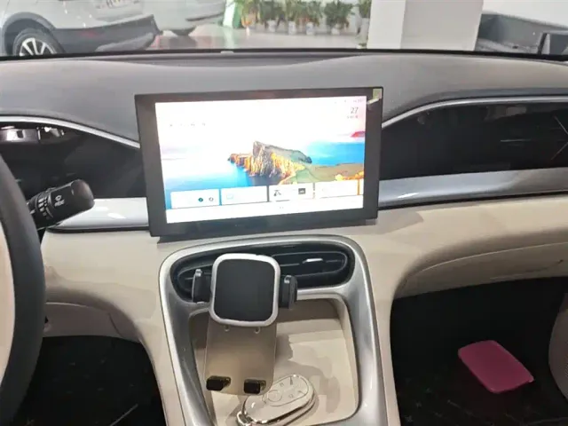 Geely Starry Wish — Фото автомобиля 12
