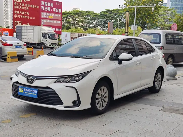 Фотография автомобиля — Toyota Corolla