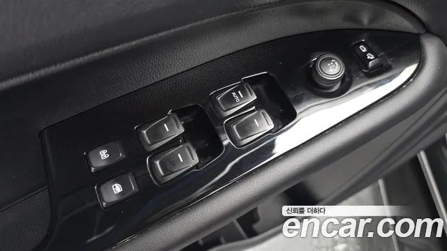 KG_Mobility_Ssangyong Rexton Новый Rexton Sport Дизель 2.2 4WD — Фото автомобиля 29