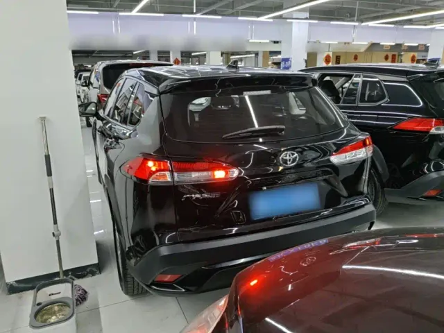 Toyota Frontlander — Фото автомобиля 4