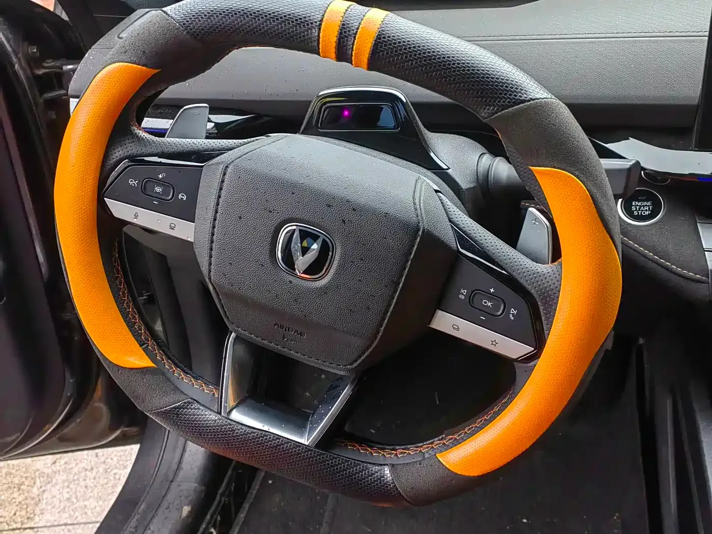Changan Changan UNI-V 2024 1.5T Smart Pilot — Фото автомобиля 13