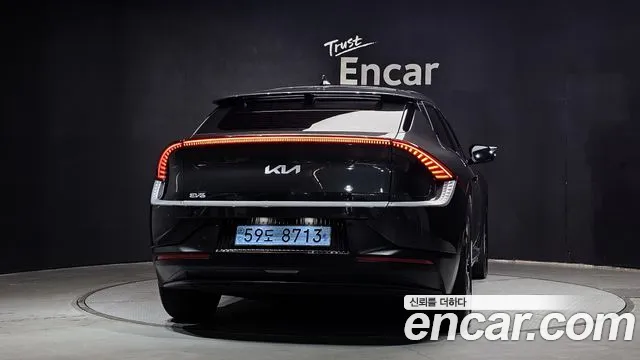 Kia EV6 — Фото автомобиля 3