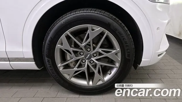Genesis GV70 2.5T Бензин AWD — Фото автомобиля 5