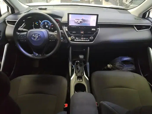 Toyota Corolla Cross — Фото автомобиля 9
