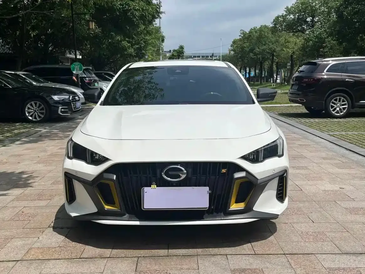 GAC Trumpchi Trumpchi Emkoo 2021 270T DCT J16 Edition — Фото автомобиля 2