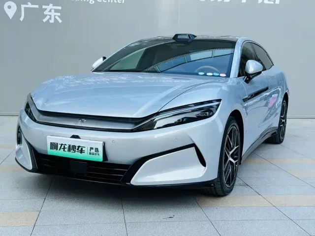 BYD Han L — Фото автомобиля 18