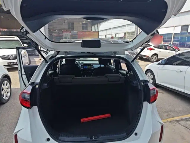 Honda Fit — Фото автомобиля 18