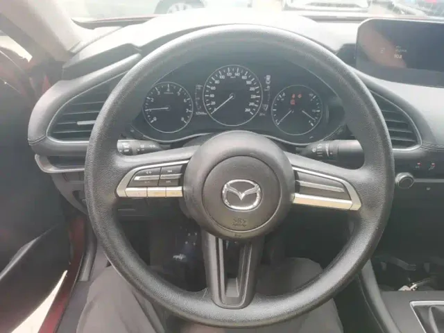 Mazda Axela — Фото автомобиля 6