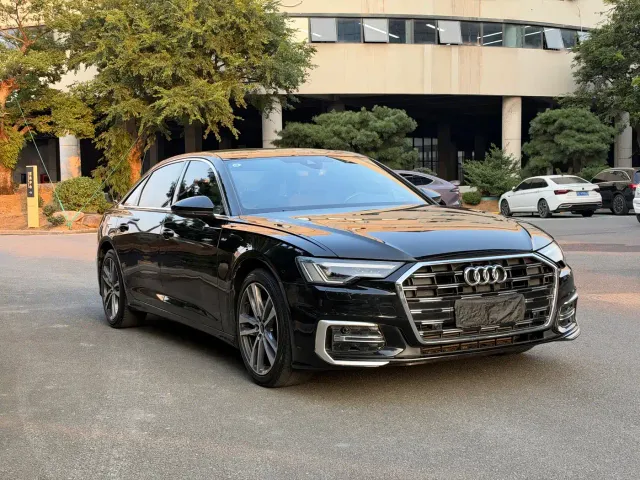 Audi A6L — Фото автомобиля 3