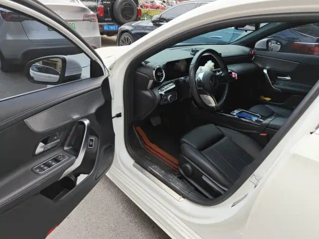 Mercedes-Benz A-Class — Фото автомобиля 17