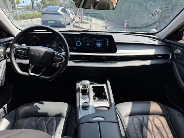 Chery Arrizo 8 — Фото автомобиля 11