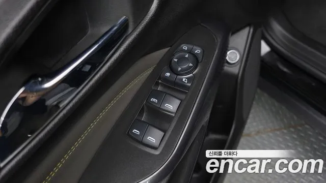 ChevroletGMDaewoo Trax Trax Кроссовер — Фото автомобиля 10
