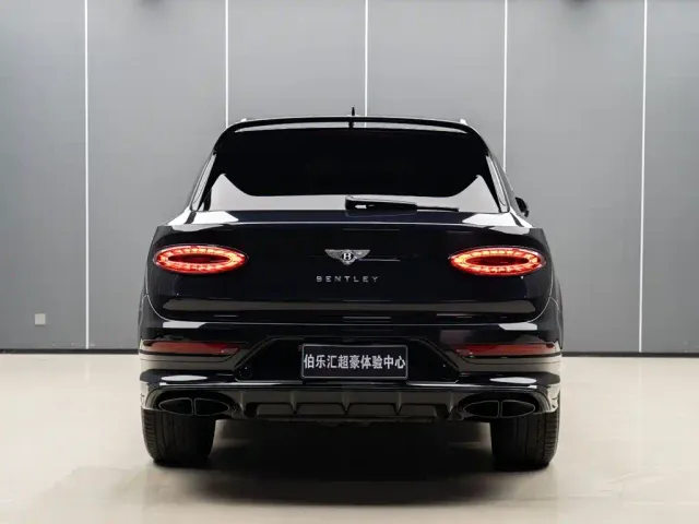 Bentley Bentayga — Фото автомобиля 7