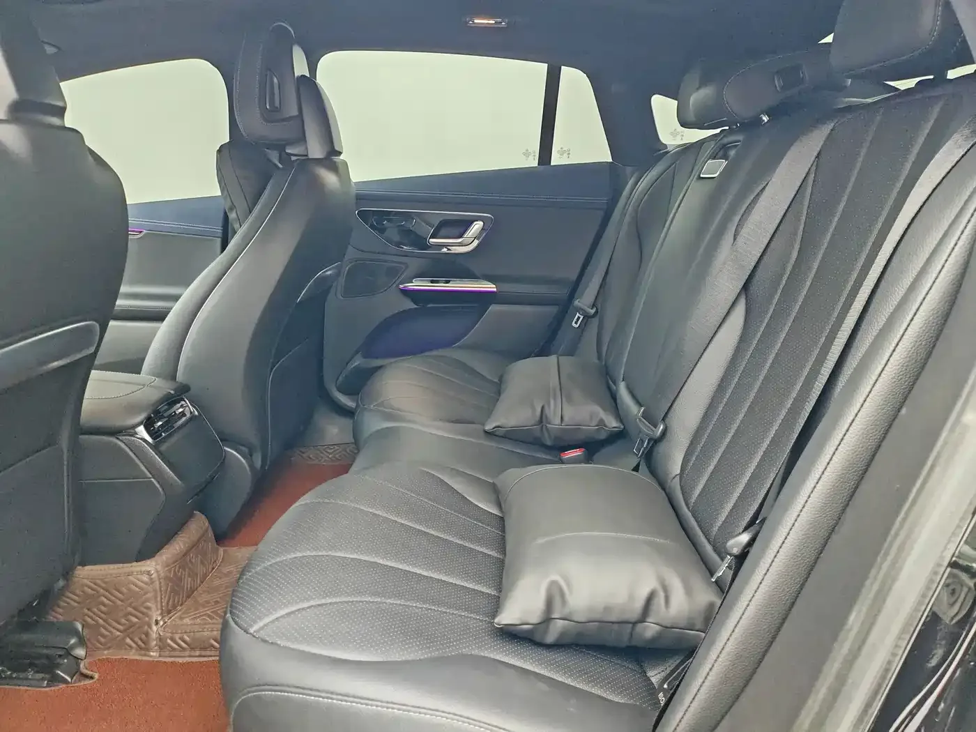Mercedes-Benz Mercedes-Benz EQE 2022 350 Luxury Edition — Фото автомобиля 7