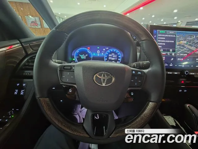 Toyota Alphard — Фото автомобиля 14