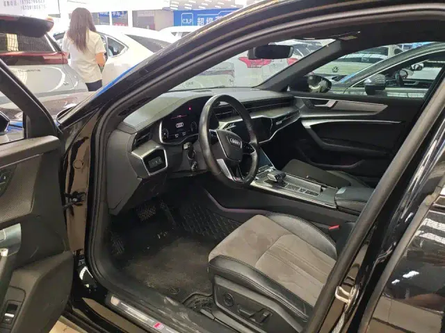 Audi A6L — Фото автомобиля 7