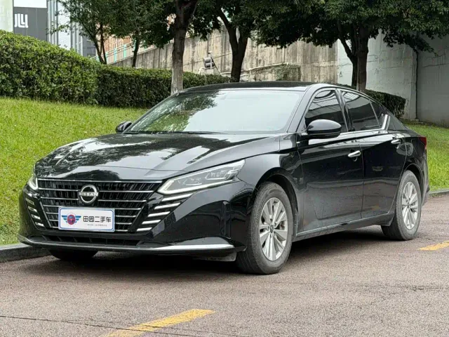Фотография автомобиля — Nissan Teana
