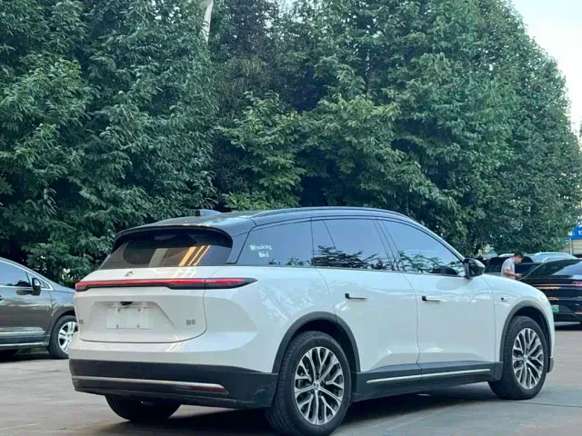 Nio ES6 — Фото автомобиля 7