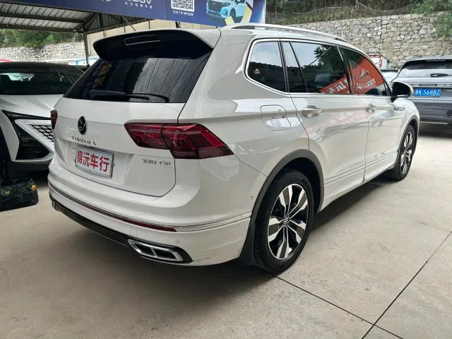 Volkswagen Tiguan L — Фото автомобиля 7